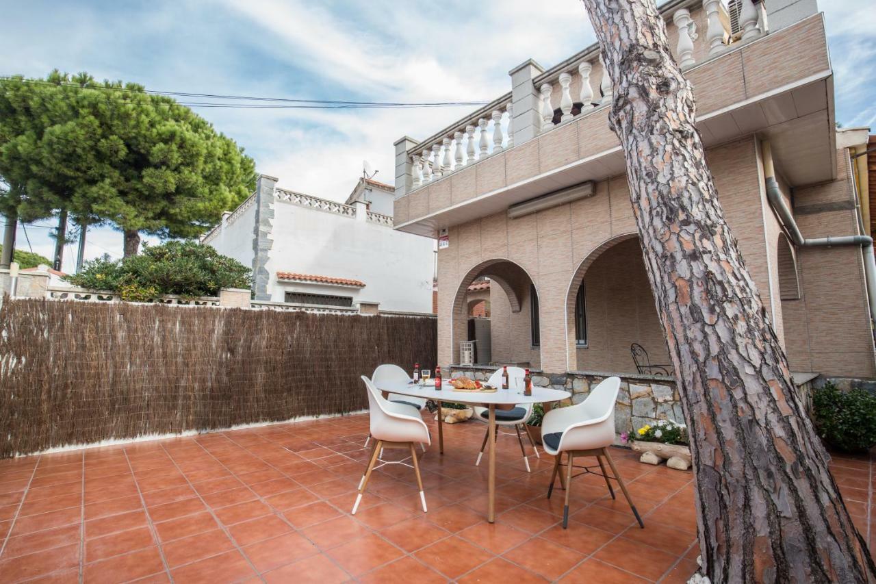 カステルデフェルス Casa Samaraヴィラ エクステリア 写真